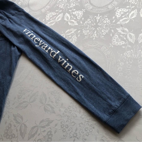 Vineyard Vines Big Whale EDSFTG Skii Blue Long Sleeves Logo Shirt Men’s Size M - Picture 4 of 16